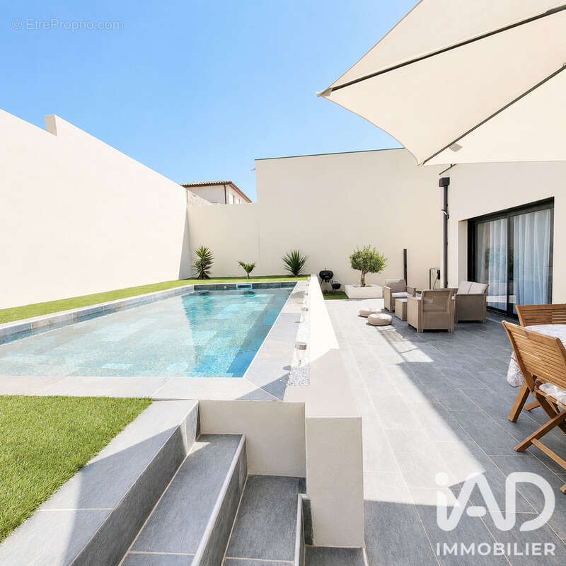 Maison 178 m² à Narbonne  - photo 2
