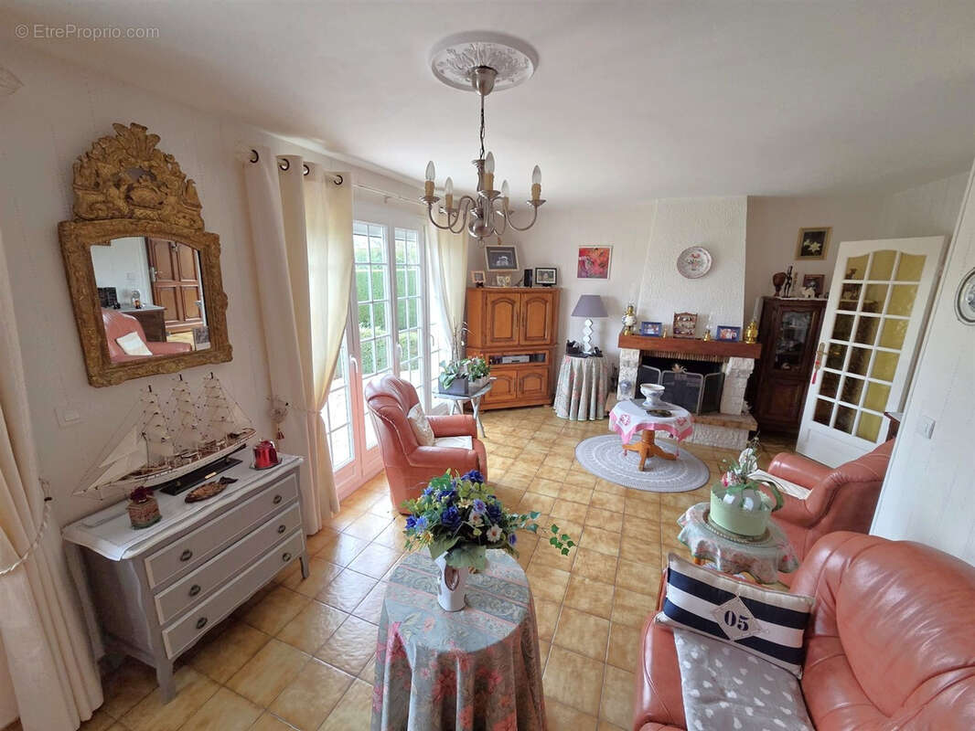 Maison à TILLIERES-SUR-AVRE