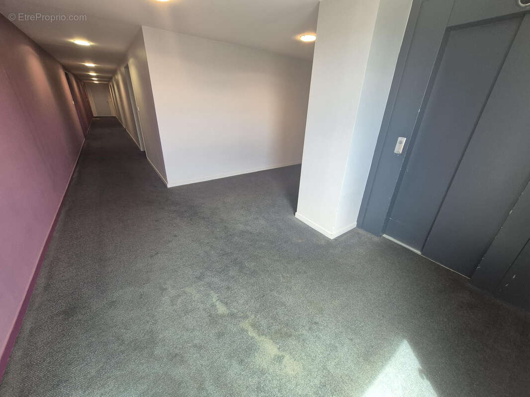 CORNICHE - T2 avec terrasse - Garage - photo 11