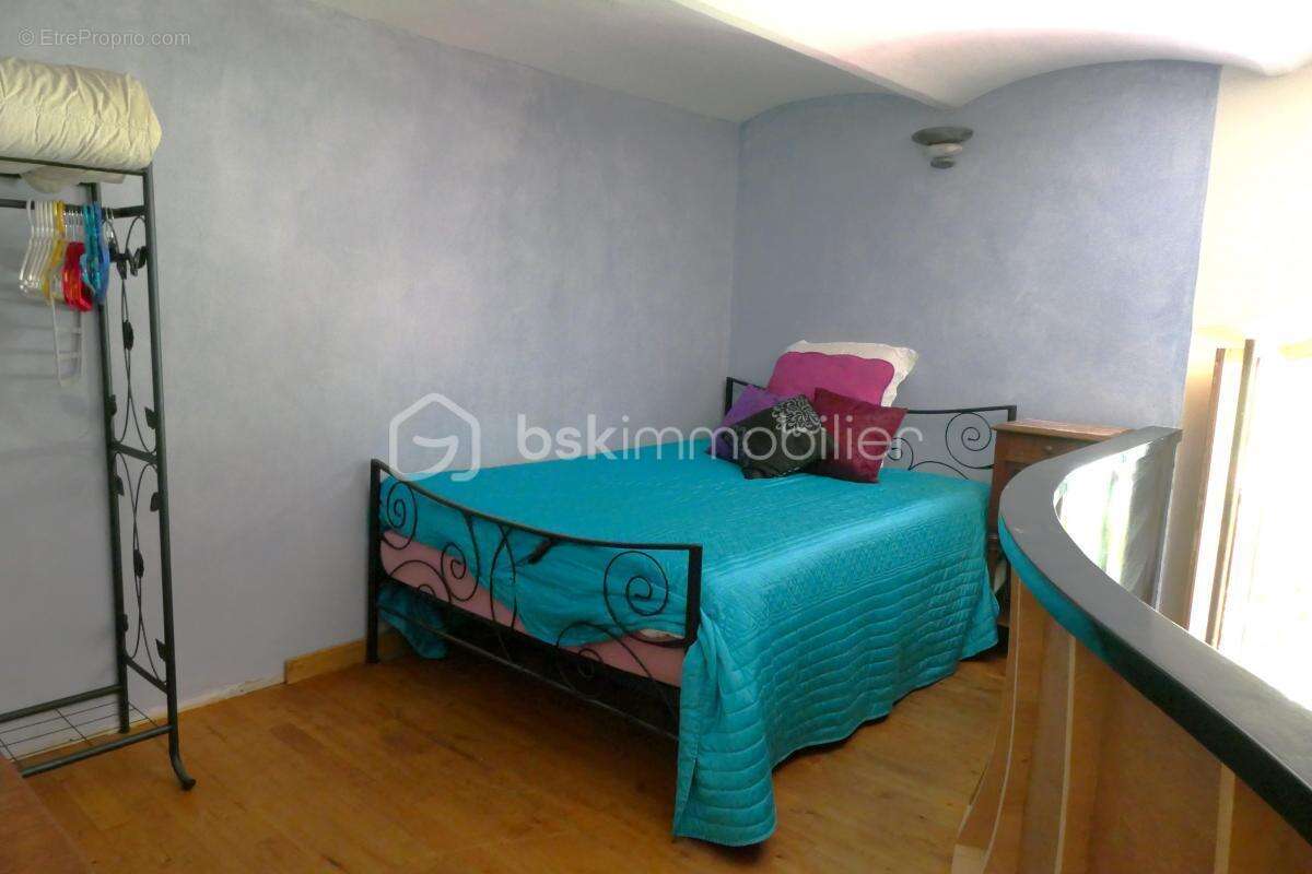 Maison à MOLIERES-SUR-CEZE