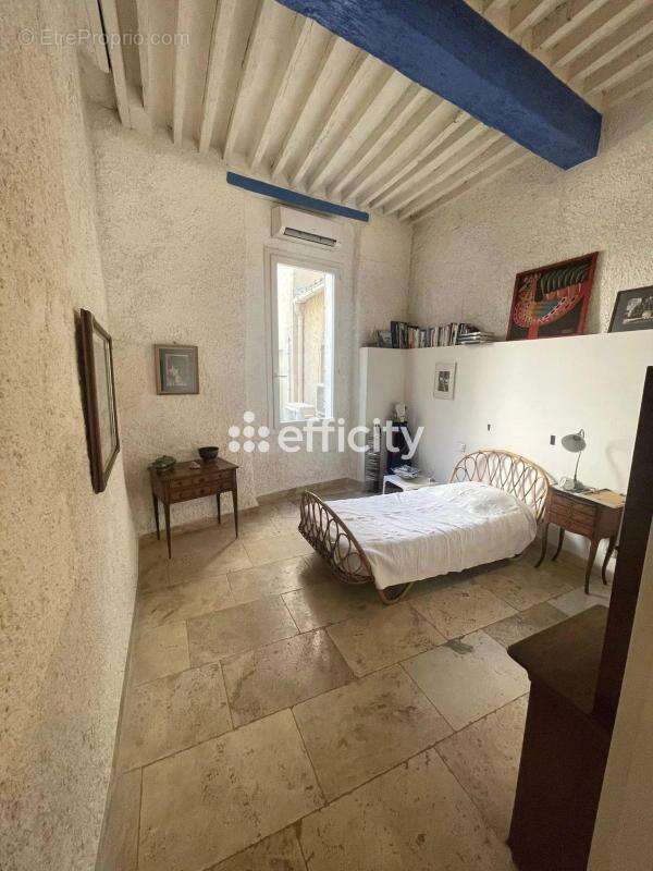 Appartement à ROGNES