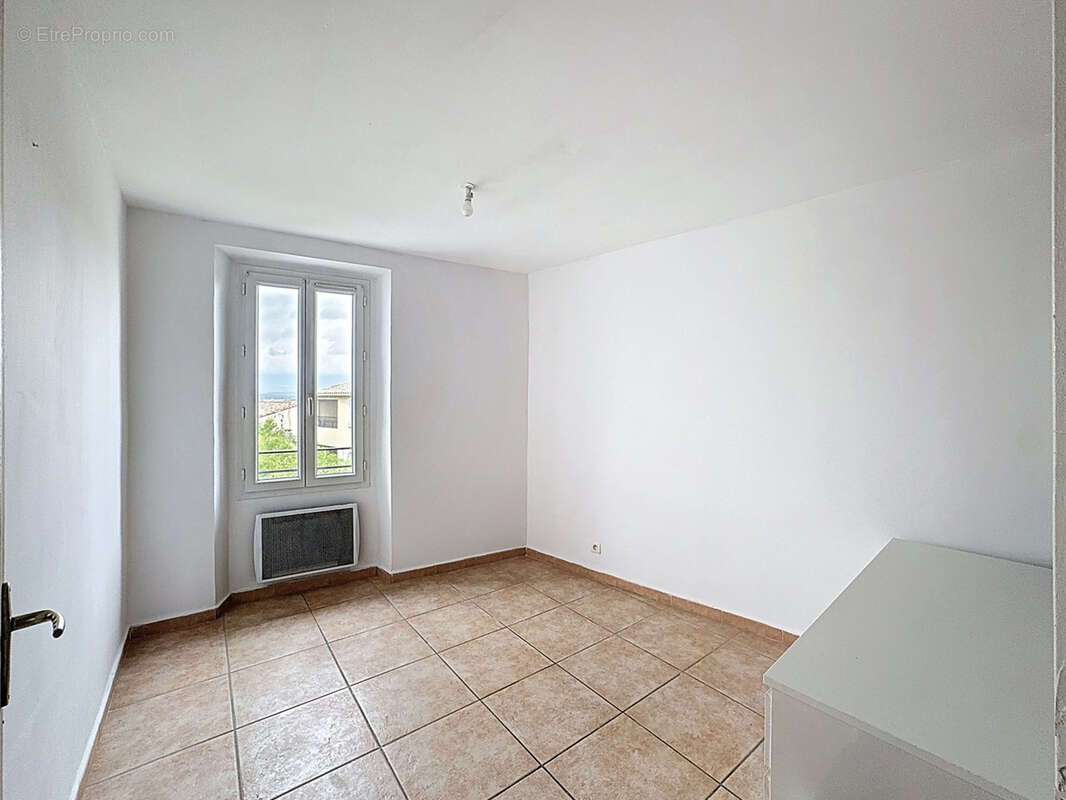 Appartement à TRETS