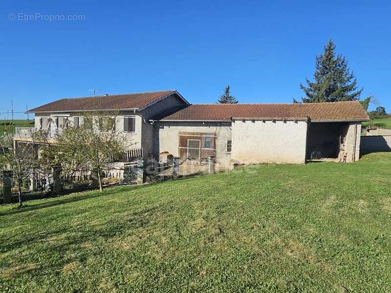 Maison à PANISSIERES