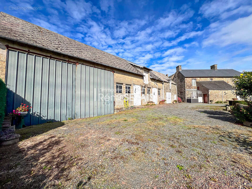 Maison à CONDE-SUR-NOIREAU