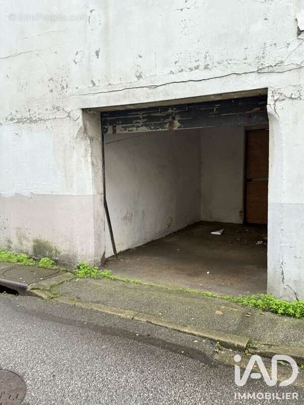 Parking 80 m² à Montivilliers  - photo 3