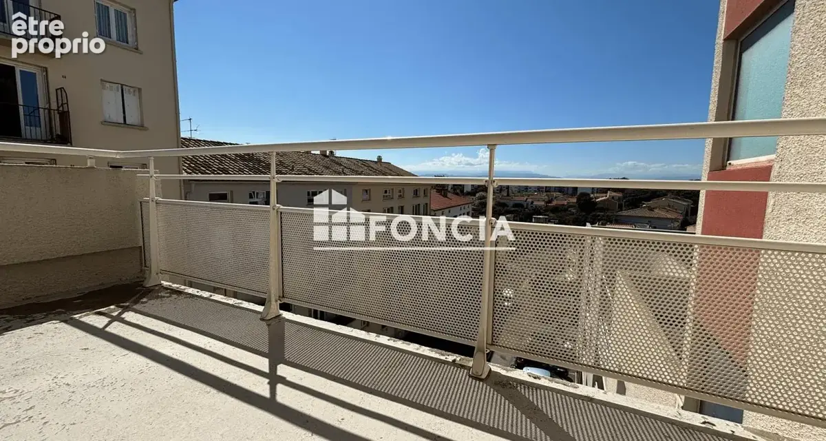 Perpignan moyen vernet dans residence avec ascenseur t2 terrasse parking - photo 2
