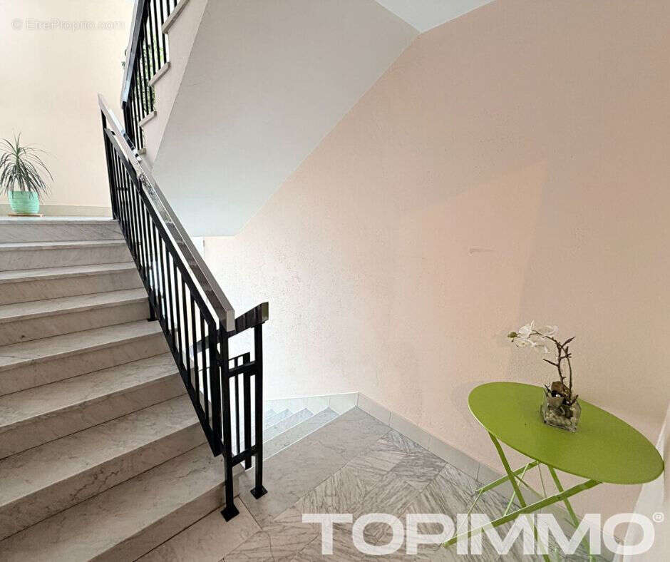 Appartement Saint Die Des Vosges 5 pièce(s) 125.12 m2 - photo 5