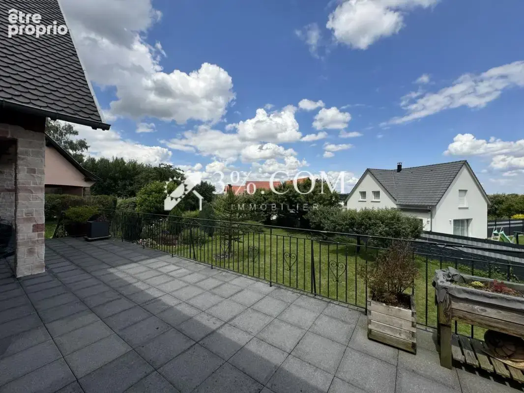 3%COM Belle maison  avec jardin  sur 10 ares - photo 4