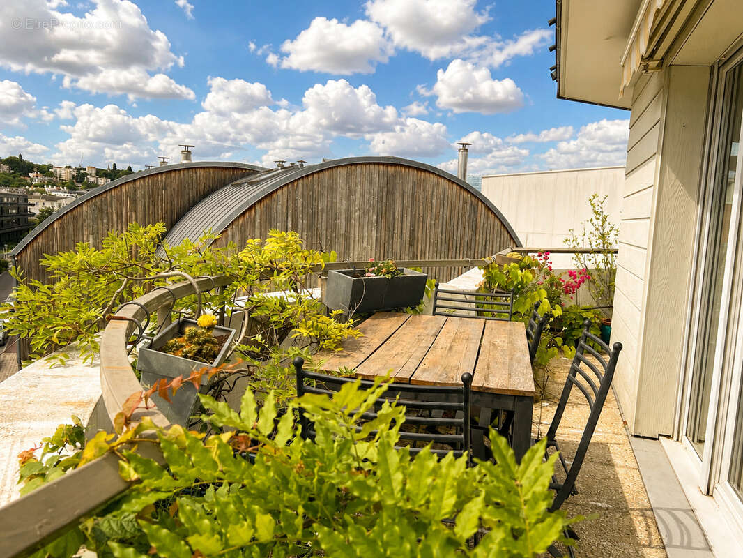 Appartement à ISSY-LES-MOULINEAUX