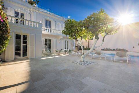 Maison à ANTIBES