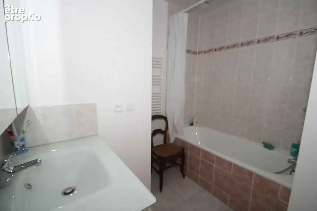 Appartement 2 pièces 65 m² à vendre à Decize (58300) - photo 6