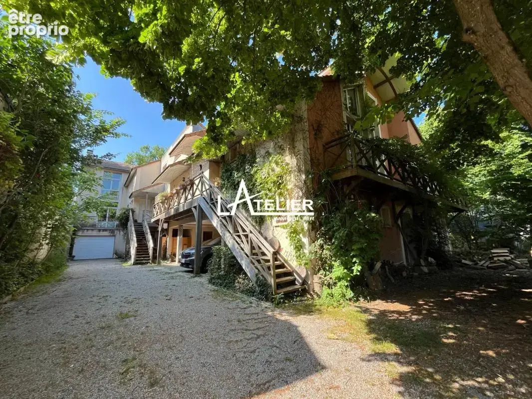 Maison 399 m² à Saint-Germain-En-Laye  - photo 20