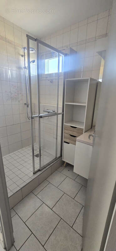 Appartement - 102 m2 - 3 ch + cave + garage + une place de parking - photo 7