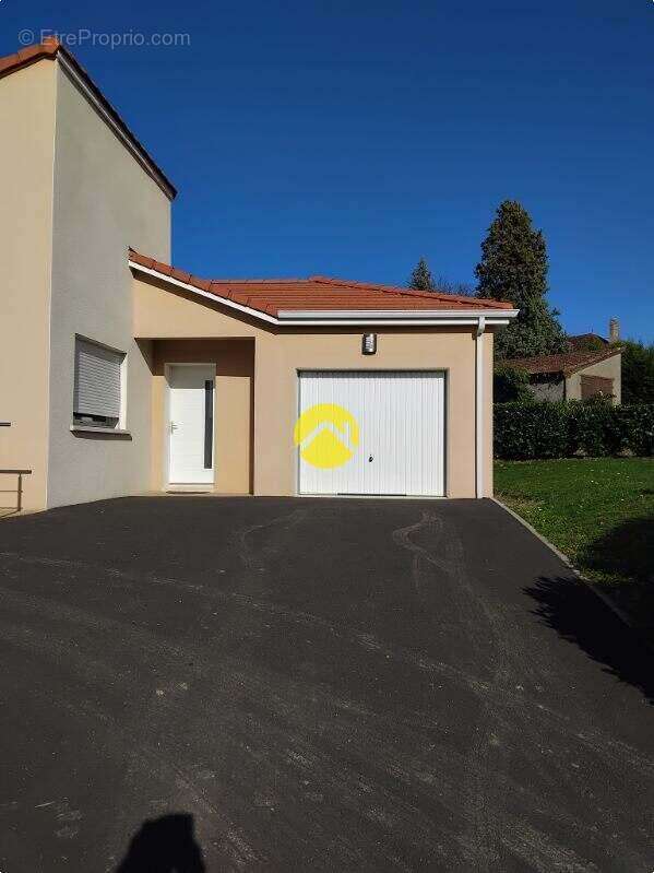 Maison à PUY-GUILLAUME