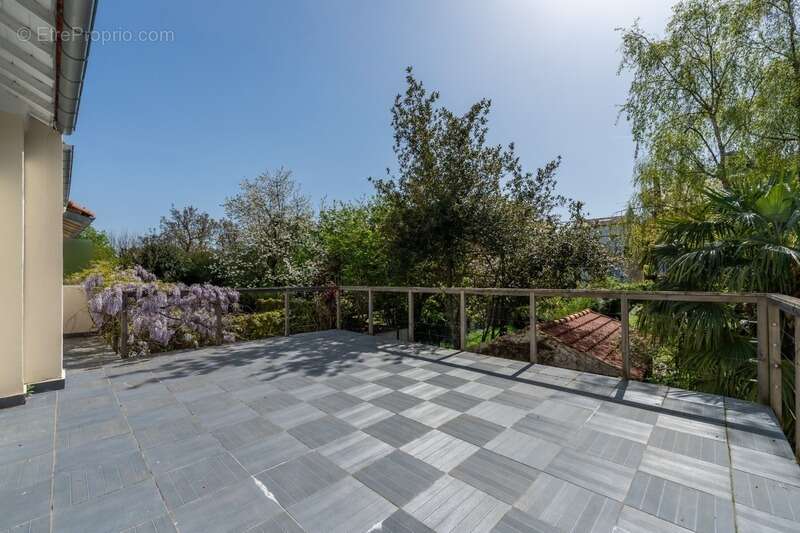 Maison à SAINT-CLOUD