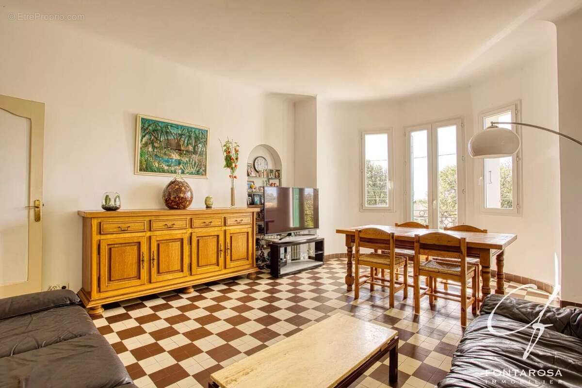 Maison à SAINT-RAPHAEL