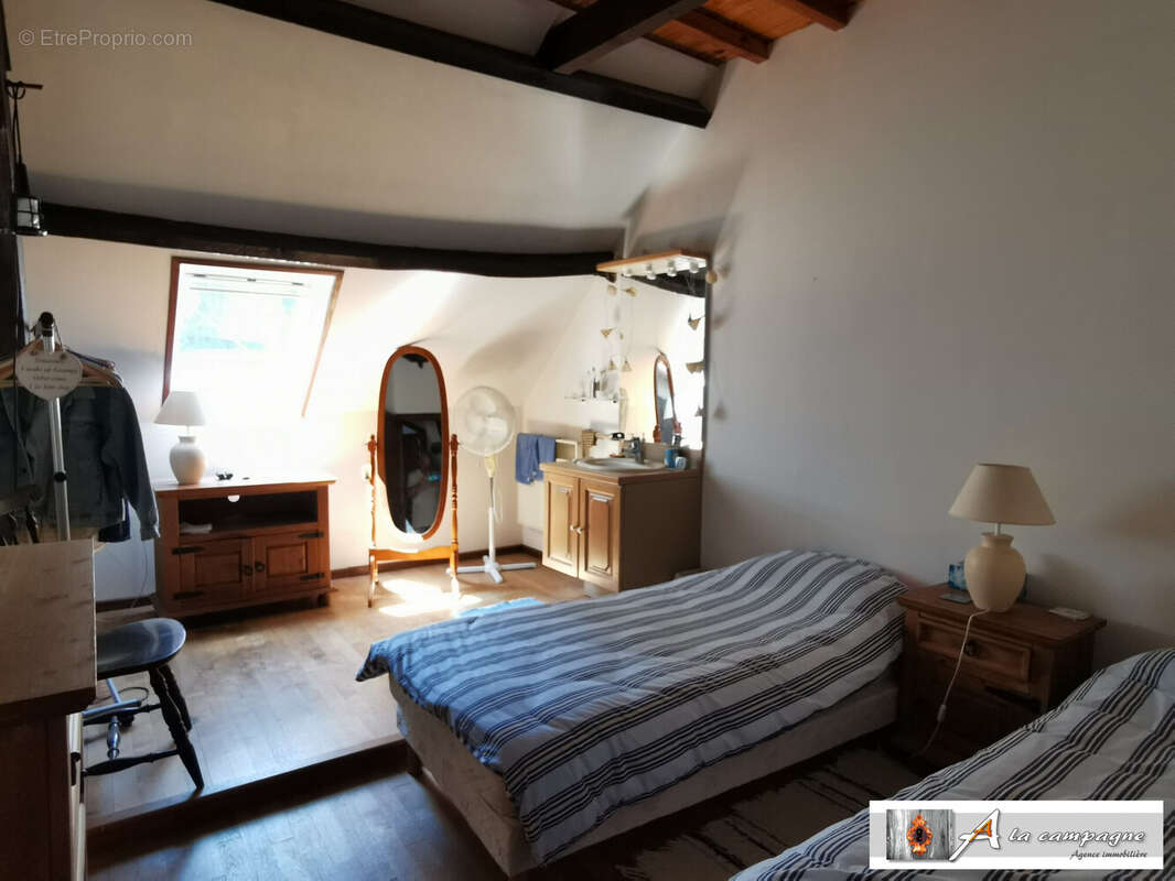 Maison à GOUTTIERES