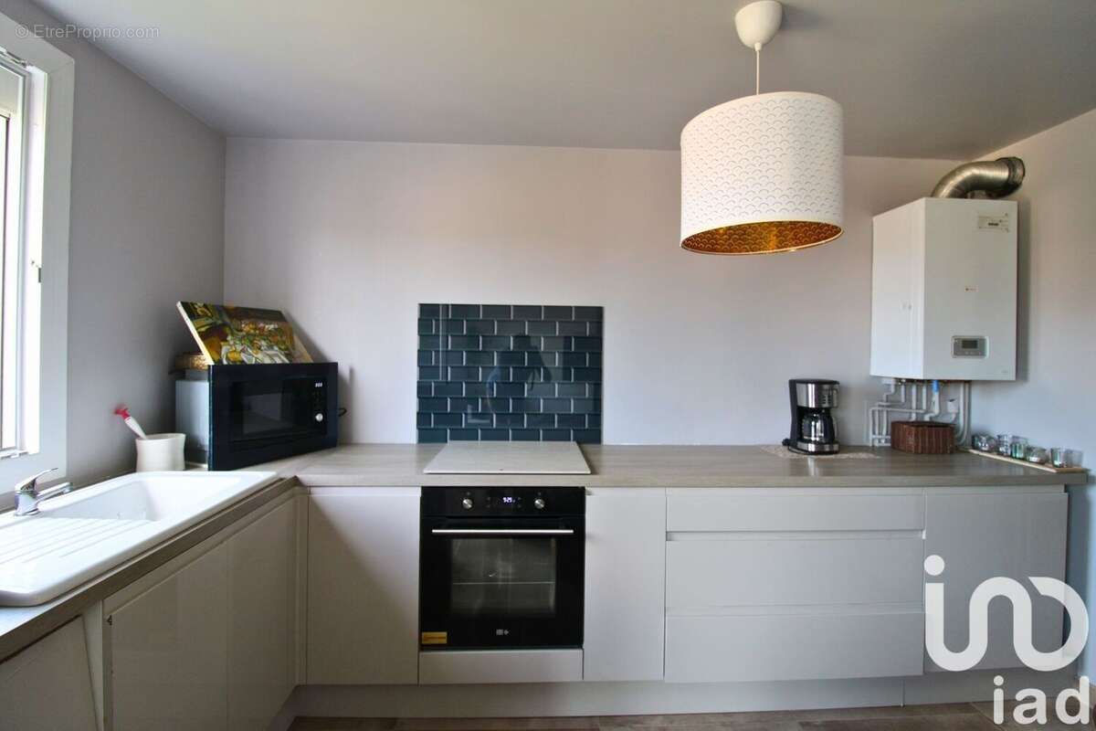 Photo 3 - Appartement à SAINT-ETIENNE-DU-ROUVRAY