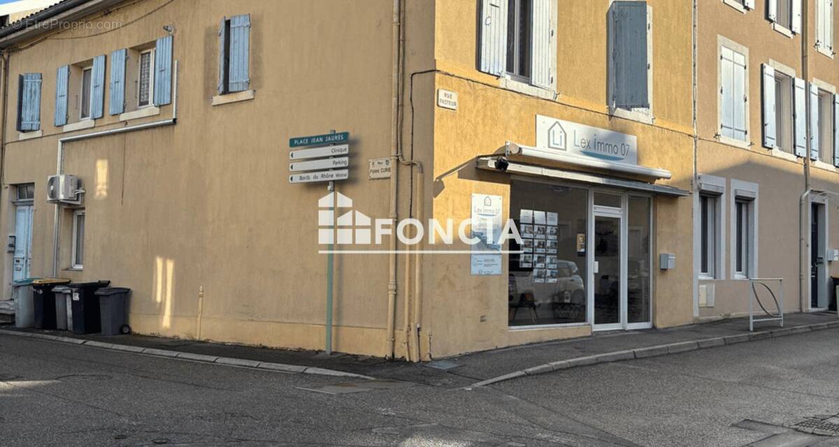 Appartement à GUILHERAND-GRANGES