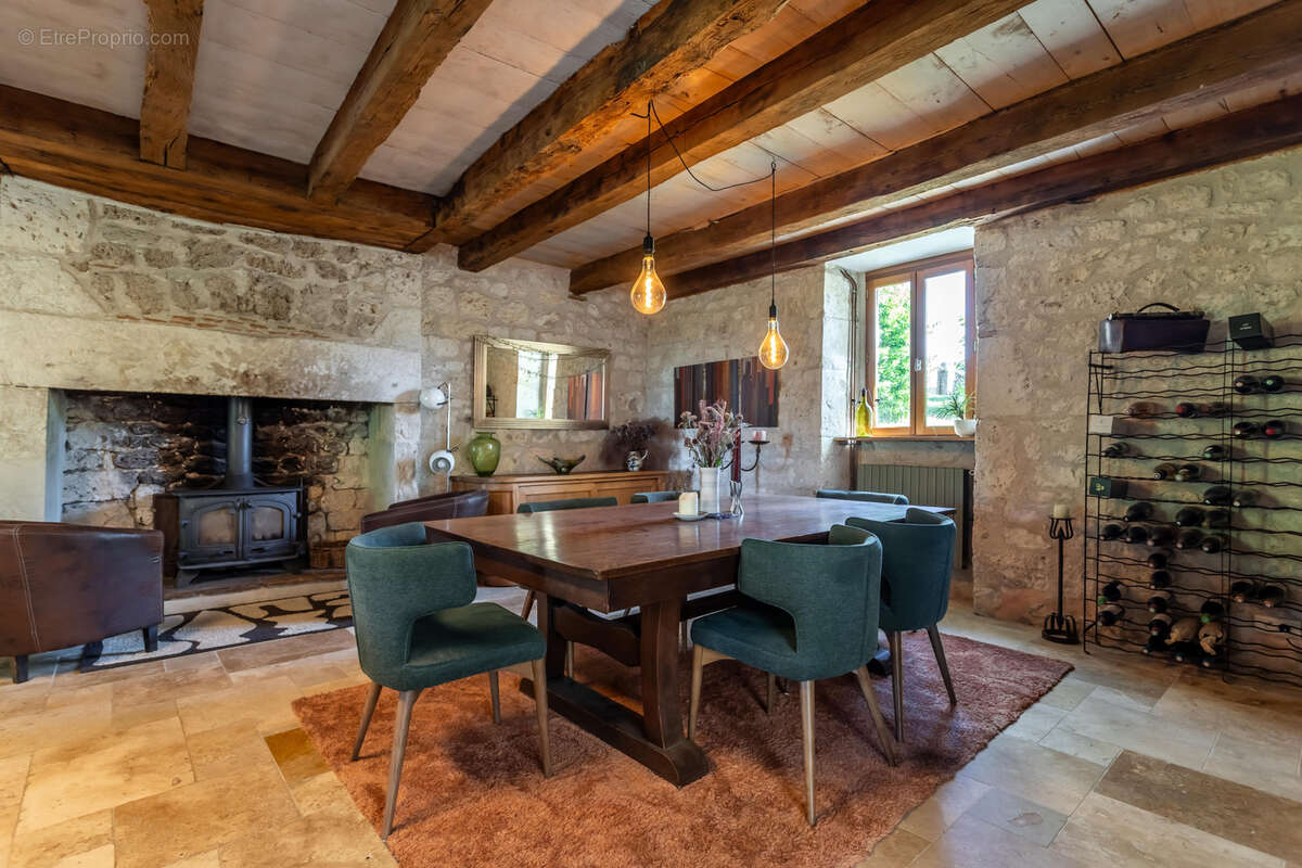 Propriété de campagne avec piscine et dépendances - photo 54