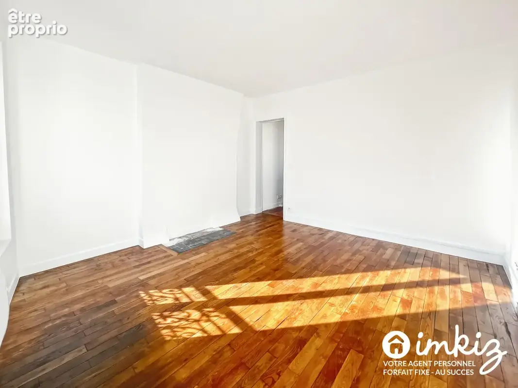 2P refait à neuf – Chambre 14m² – Métro 8 min - photo 2