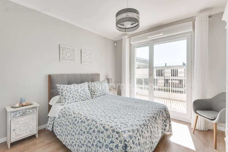 Appartement à GENNEVILLIERS