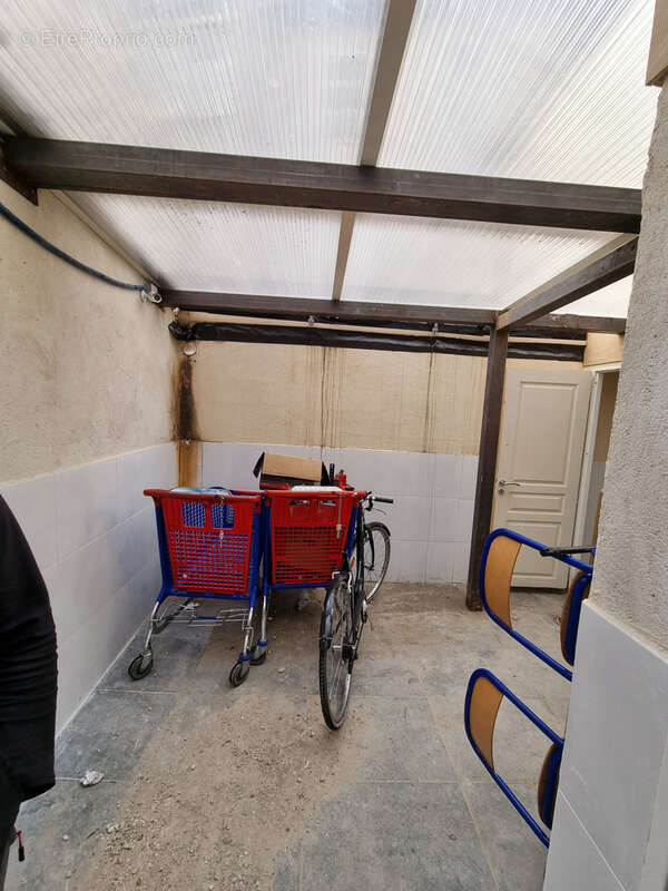 Commerce à MARSEILLE-14E