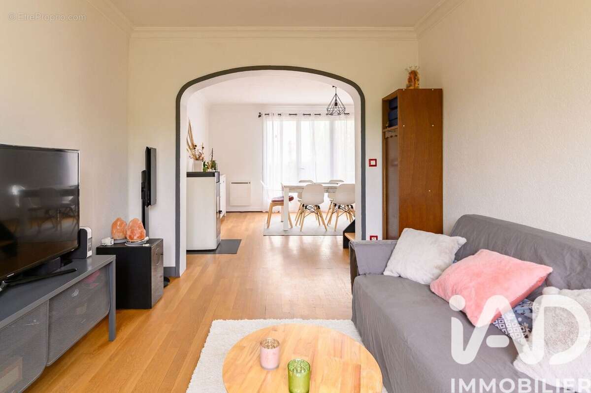 Maison 125 m² à Mareil-En-France  - photo 5
