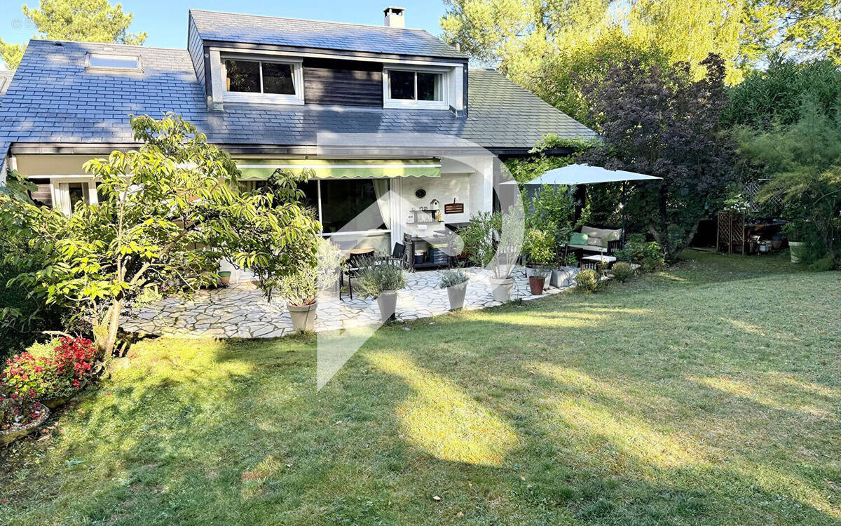 Maison à L&#039;ISLE-ADAM