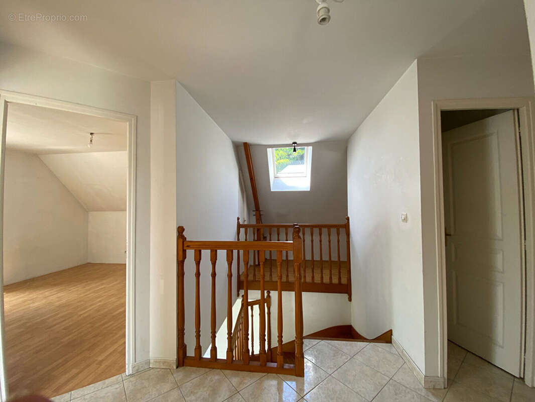 Maison non mitoyenne de 132.25 m² avec 4 chambres sur un terrain de 426 m² - photo 11
