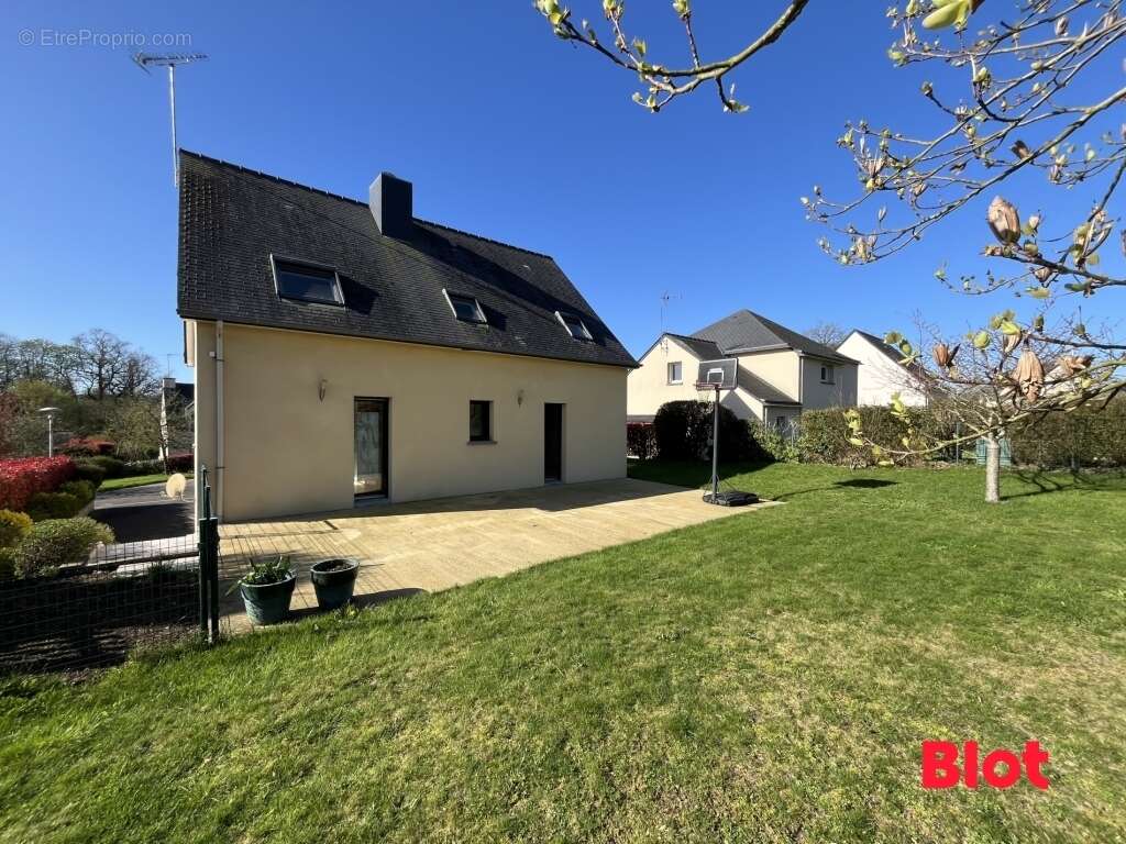 Maison à BAIN-DE-BRETAGNE