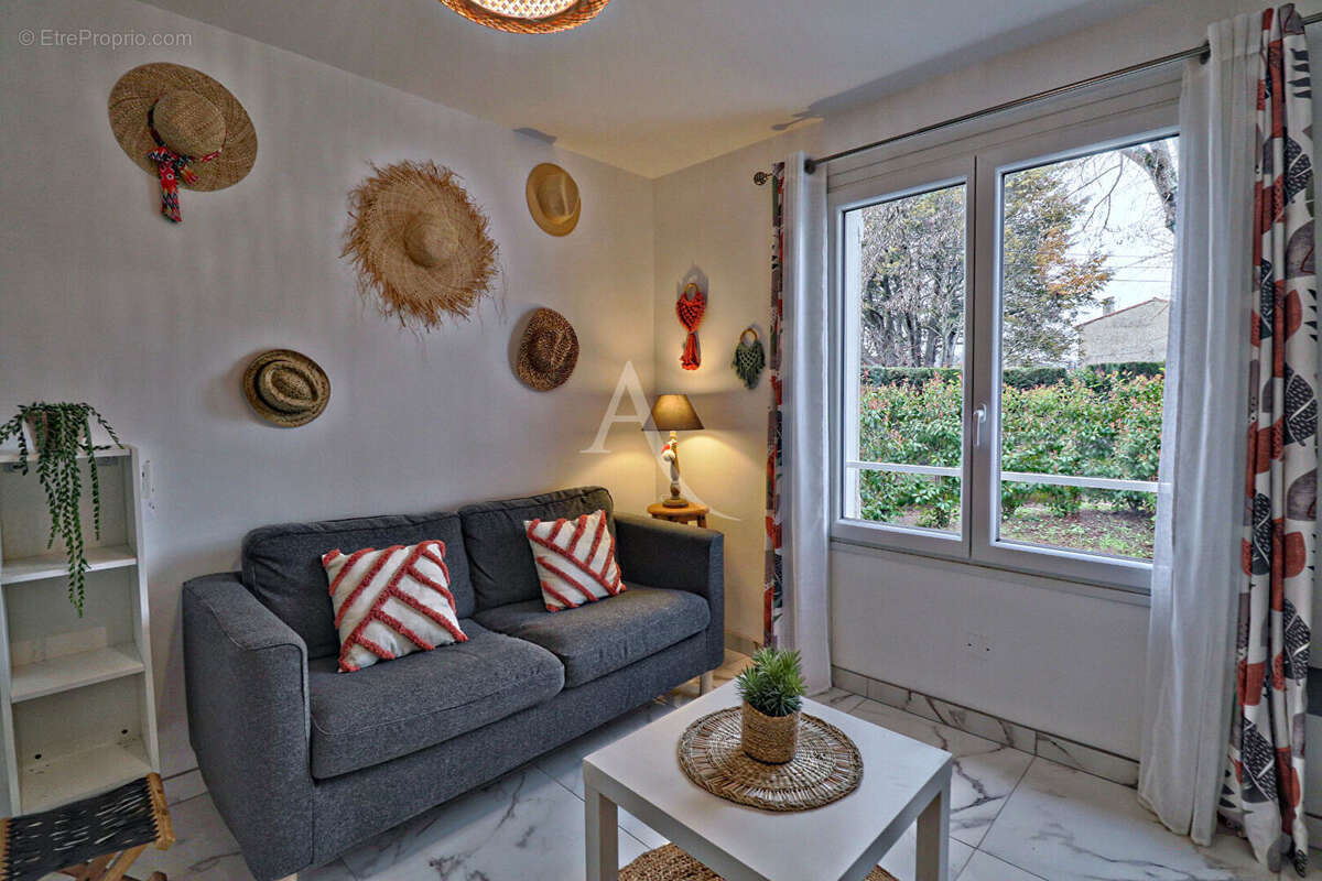 Maison à GREOUX-LES-BAINS