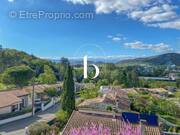 Appartement à VALLON-PONT-D'ARC