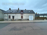 Maison à OINVILLE-SAINT-LIPHARD
