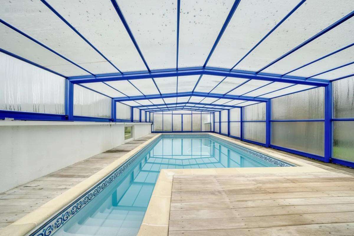 Maison à SAINT-JUST-LUZAC