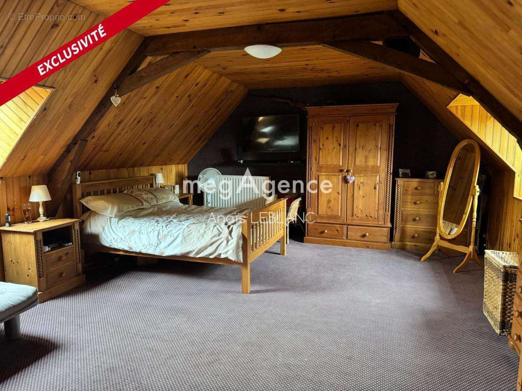 Maison de campagne de 179 m² proche A81 - photo 8