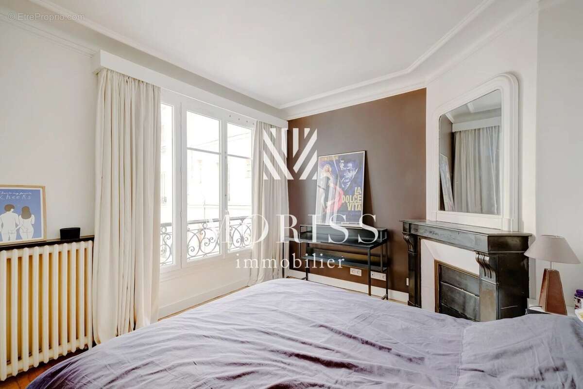 Appartement à PARIS-18E