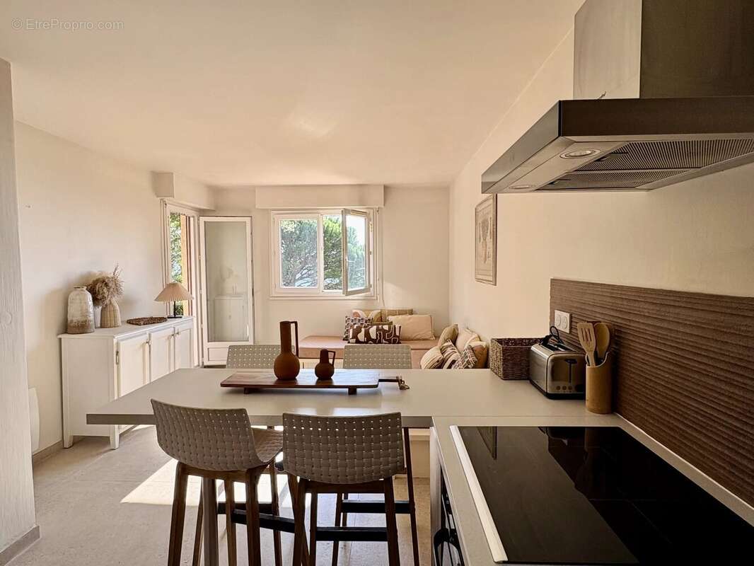 Appartement à LES ISSAMBRES