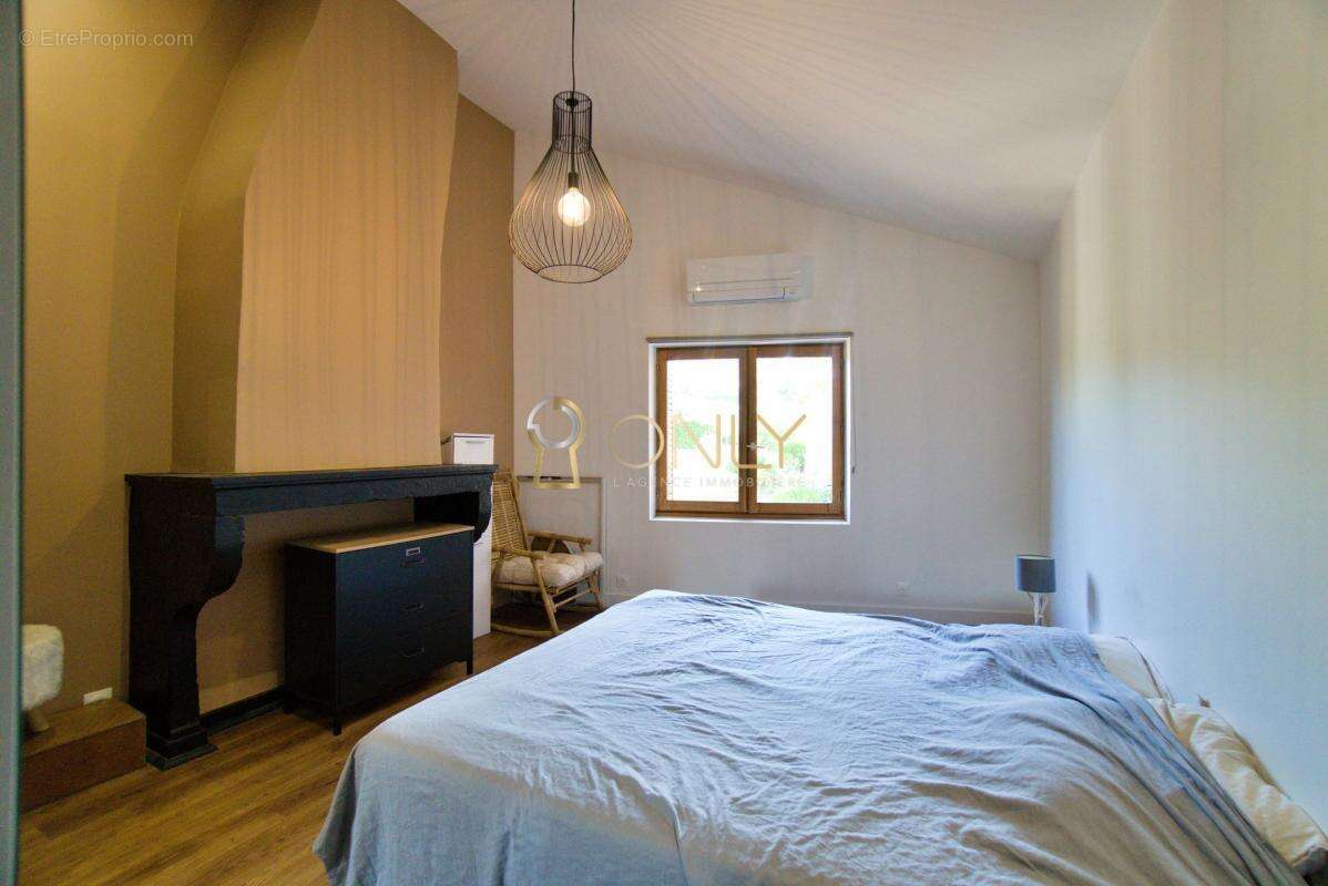 Appartement à LIMAS