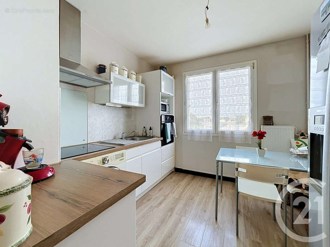 Appartement 70 m² à Romilly-Sur-Seine  - photo 4