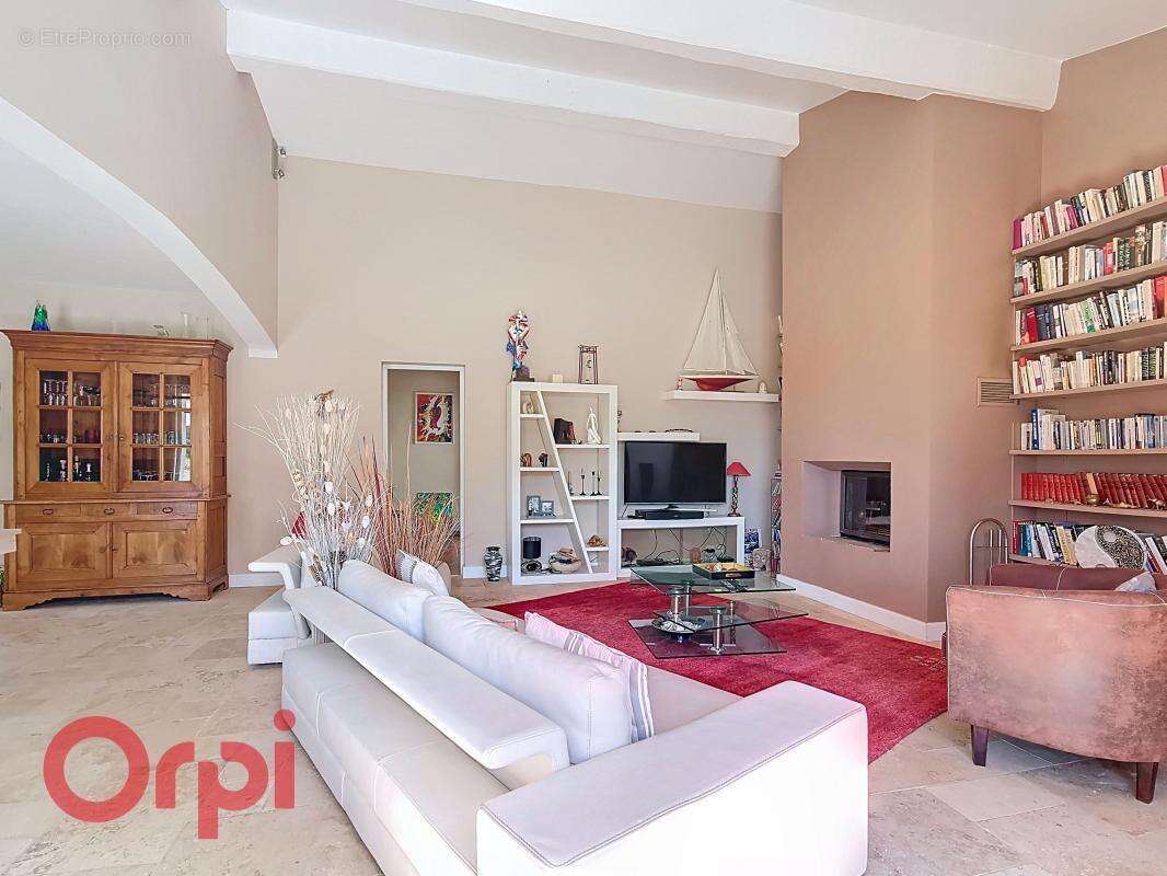 Maison à LE CASTELLET