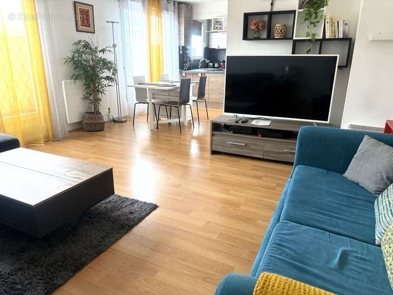 Appartement à vendre 3 pièces LA PLAINE SAINT DENIS (93) - photo 7