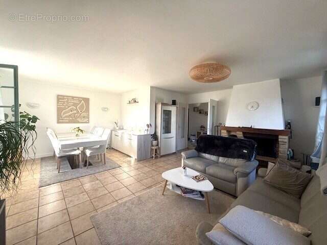 Maison à MONTLOUIS-SUR-LOIRE