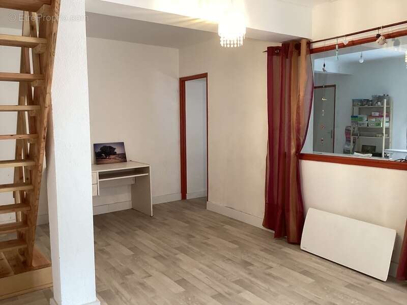 Maison à CUXAC-D&#039;AUDE