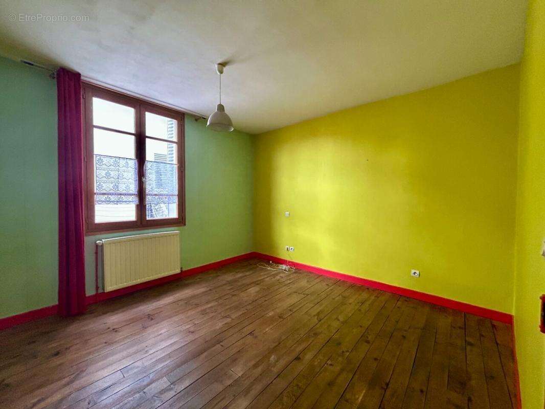 Maison à BOURG-DE-PEAGE