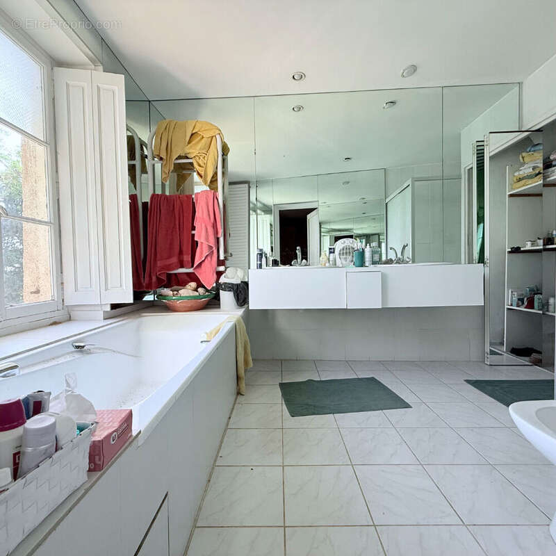 Maison Lespignan 14 pièce(s) 568.17 m2 - photo 18