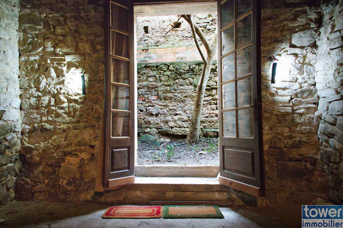 Maison à LABASTIDE-EN-VAL
