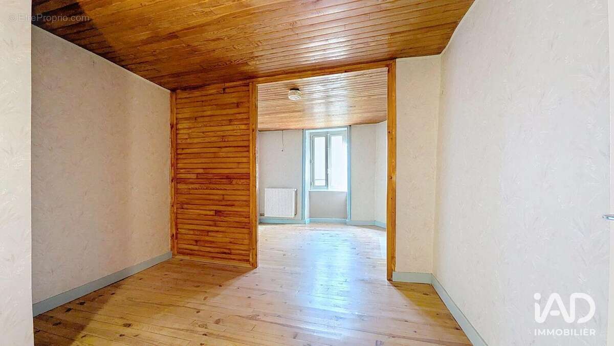 Maison 124 m² à Coudes  - photo 7