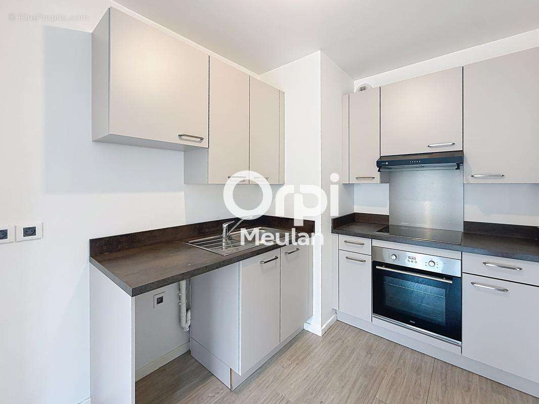 Appartement à HARDRICOURT
