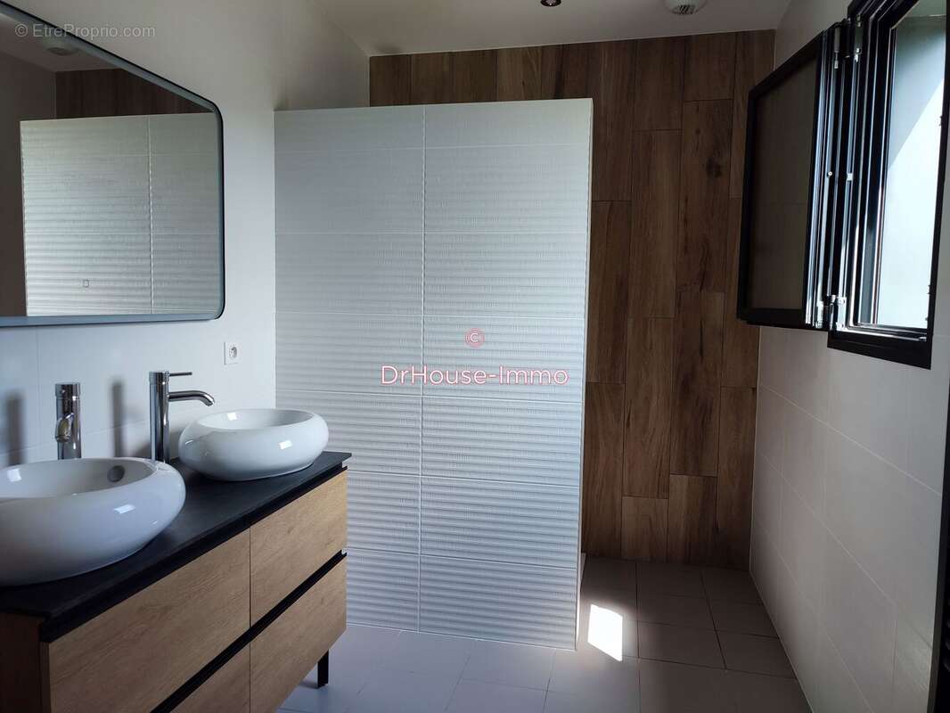 Maison à RUCQUEVILLE